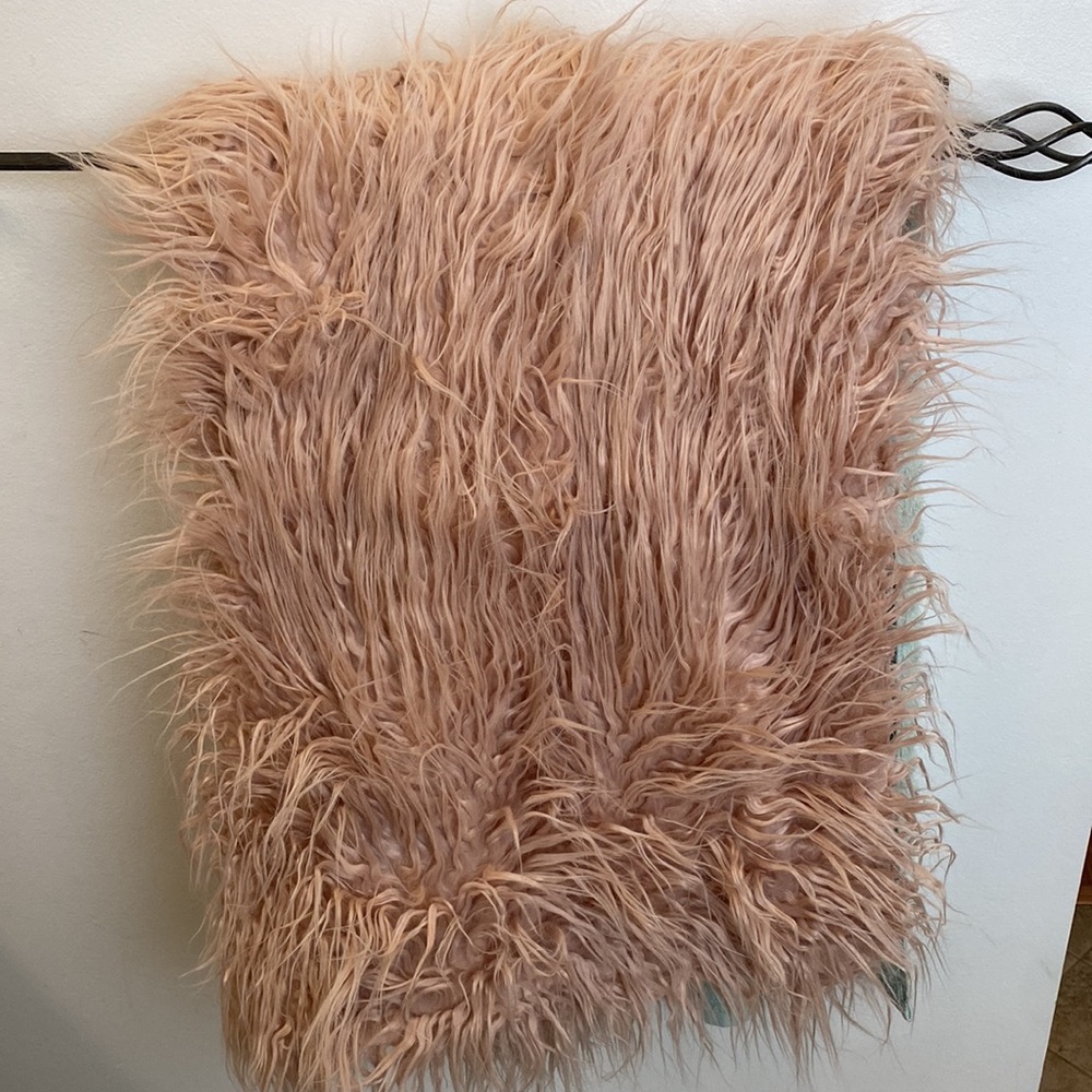 Luxe Mongolian faux fur throw blanket